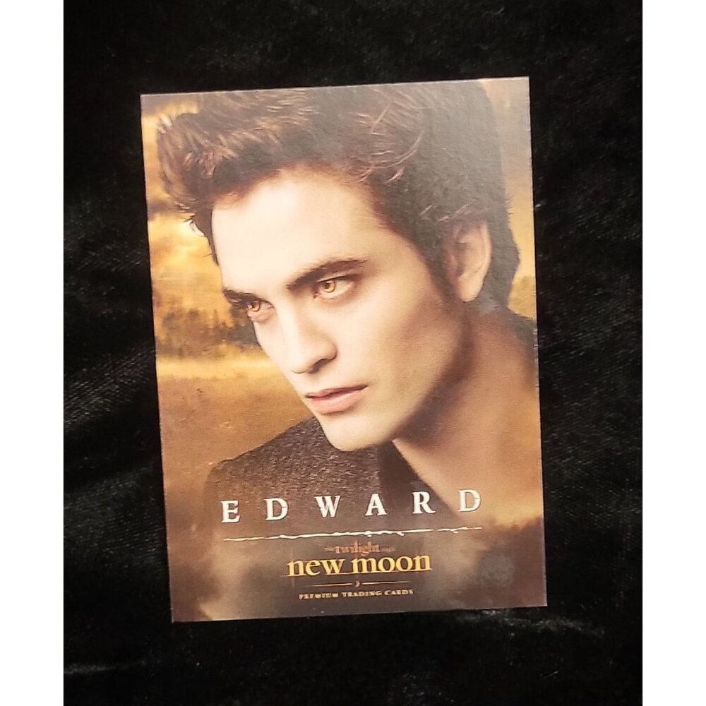 Collectible Edward Cullen New Moon Trading Card